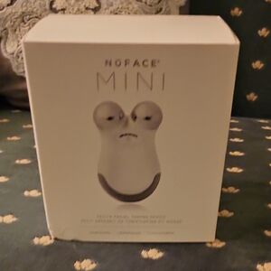 NuFace Mini Device Starter Kit White